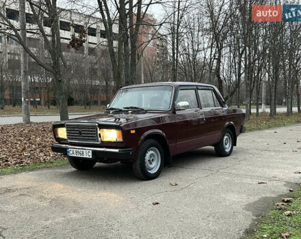 Красный ВАЗ 2107, объемом двигателя 1.5 л и пробегом 140 тыс. км за 1550 $, фото 1 на Automoto.ua