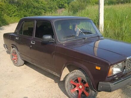 ВАЗ 2107 2008 в Черновцах на Automoto.ua Красный ВАЗ 2107, объемом двигателя 1.6 л и пробегом 160 тыс. км за 1000 $, фото 1 на Automoto.ua