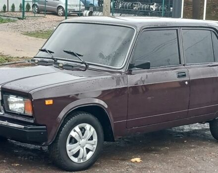 Красный ВАЗ 2107, объемом двигателя 1.5 л и пробегом 71 тыс. км за 1400 $, фото 1 на Automoto.ua