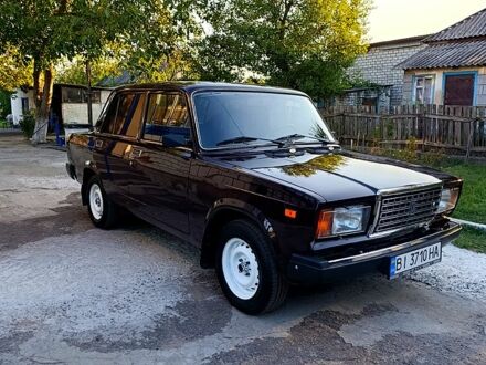 Красный ВАЗ 2107, объемом двигателя 1.5 л и пробегом 84 тыс. км за 2350 $, фото 1 на Automoto.ua