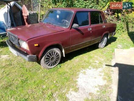 ВАЗ 2107 2008 у Підволочиськ на Automoto.ua Червоний ВАЗ 2107, об'ємом двигуна 1.5 л та пробігом 300 тис. км за 850 $, фото 1 на Automoto.ua