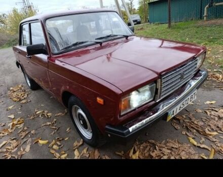 Красный ВАЗ 2107, объемом двигателя 2 л и пробегом 111 тыс. км за 1050 $, фото 1 на Automoto.ua