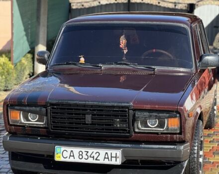 Червоний ВАЗ 2107, об'ємом двигуна 1.5 л та пробігом 300 тис. км за 2077 $, фото 1 на Automoto.ua