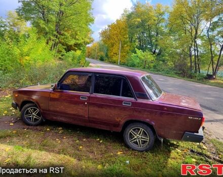 Красный ВАЗ 2107, объемом двигателя 1.5 л и пробегом 86 тыс. км за 1350 $, фото 1 на Automoto.ua
