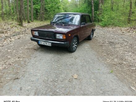 ВАЗ 2107 2009 в Шепетовке на Automoto.ua Красный ВАЗ 2107, объемом двигателя 1.6 л и пробегом 58 тыс. км за 1350 $, фото 1 на Automoto.ua