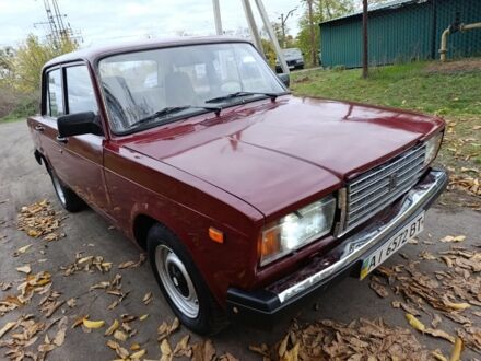 ВАЗ 2107 2009 в Смеле на Automoto.ua Красный ВАЗ 2107, объемом двигателя 0 л и пробегом 77 тыс. км за 999 $, фото 1 на Automoto.ua