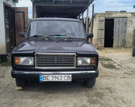 Красный ВАЗ 2107, объемом двигателя 1.3 л и пробегом 980 тыс. км за 1900 $, фото 1 на Automoto.ua