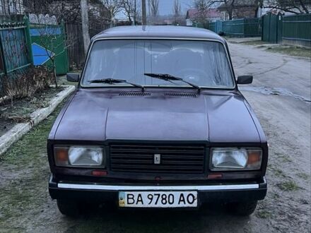 Красный ВАЗ 2107, объемом двигателя 1.6 л и пробегом 150 тыс. км за 1500 $, фото 1 на Automoto.ua