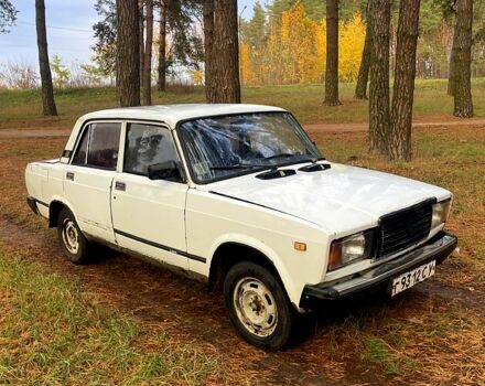 ВАЗ 2107 1987 в Сумах на Automoto.ua ВАЗ 2107, объемом двигателя 1.3 л и пробегом 0 тыс. км за 350 $, фото 2 на Automoto.ua