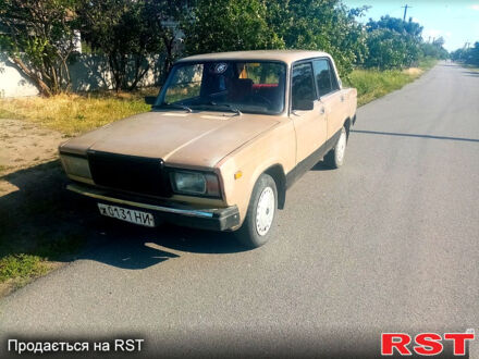 ВАЗ 2107 1984 у Новомосковске на Automoto.ua ВАЗ 2107, об'ємом двигуна 1.5 л та пробігом 0 тис. км за 340 $, фото 1 на Automoto.ua
