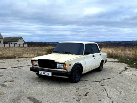 ВАЗ 2107 1984 в Полтаве на Automoto.ua ВАЗ 2107, объемом двигателя 1.3 л и пробегом 303 тыс. км за 700 $, фото 1 на Automoto.ua