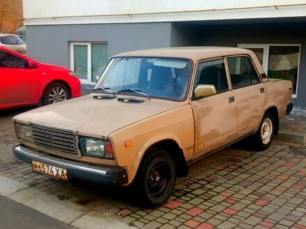 ВАЗ 2107 1986 в Буче на Automoto.ua ВАЗ 2107, объемом двигателя 13 л и пробегом 86 тыс. км за 680 $, фото 1 на Automoto.ua