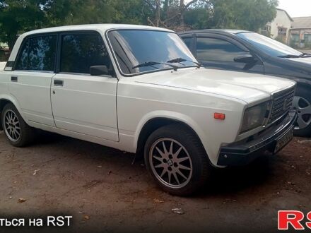 ВАЗ 2107 1988 в Измаиле на Automoto.ua ВАЗ 2107, объемом двигателя 1.5 л и пробегом 0 тыс. км за 1400 $, фото 1 на Automoto.ua