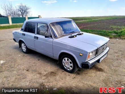 ВАЗ 2107 1990 в Кропивницком (Кировограде) на Automoto.ua ВАЗ 2107, объемом двигателя 15 л и пробегом 93 тыс. км за 650 $, фото 1 на Automoto.ua