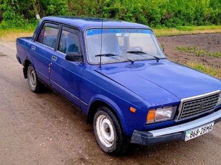 ВАЗ 2107 1990 в Черкассах на Automoto.ua ВАЗ 2107, объемом двигателя 1.5 л и пробегом 100 тыс. км за 690 $, фото 1 на Automoto.ua