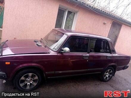 ВАЗ 2107 2002 в Кропивницком (Кировограде) на Automoto.ua ВАЗ 2107, объемом двигателя 15 л и пробегом 300 тыс. км за 1500 $, фото 1 на Automoto.ua