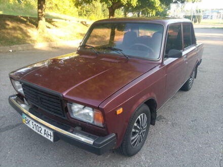 ВАЗ 2107 2007 у Рівному на Automoto.ua ВАЗ 2107, об'ємом двигуна 1.5 л та пробігом 130 тис. км за 2000 $, фото 1 на Automoto.ua