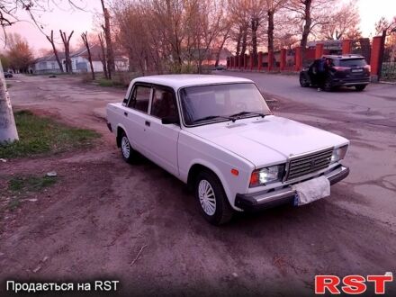 ВАЗ 2107 2008 в Днепре (Днепропетровске) на Automoto.ua ВАЗ 2107, объемом двигателя 16 л и пробегом 42 тыс. км за 1400 $, фото 1 на Automoto.ua