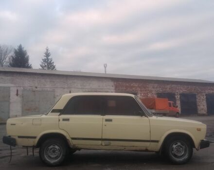 Жовтий ВАЗ 2107, об'ємом двигуна 1.3 л та пробігом 1 тис. км за 496 $, фото 3 на Automoto.ua