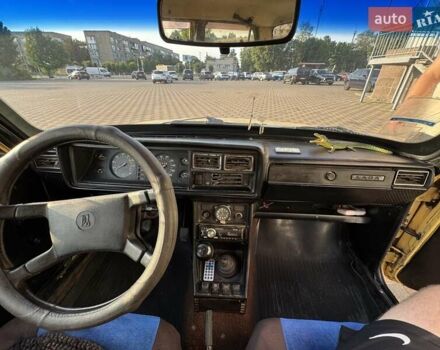 Желтый ВАЗ 2107, объемом двигателя 1.45 л и пробегом 500 тыс. км за 999 $, фото 6 на Automoto.ua