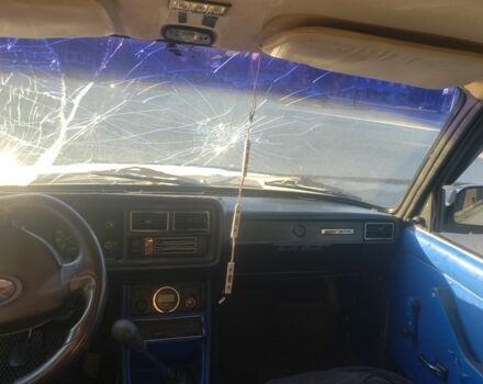 Желтый ВАЗ 2107, объемом двигателя 1 л и пробегом 3 тыс. км за 404 $, фото 1 на Automoto.ua