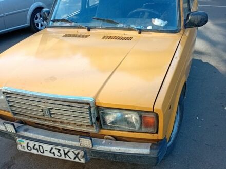 Желтый ВАЗ 2107, объемом двигателя 0 л и пробегом 180 тыс. км за 450 $, фото 1 на Automoto.ua