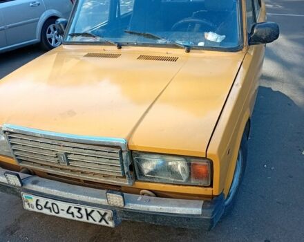 Желтый ВАЗ 2107, объемом двигателя 0 л и пробегом 180 тыс. км за 450 $, фото 1 на Automoto.ua