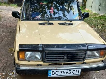 Желтый ВАЗ 2107, объемом двигателя 1.5 л и пробегом 901 тыс. км за 550 $, фото 1 на Automoto.ua
