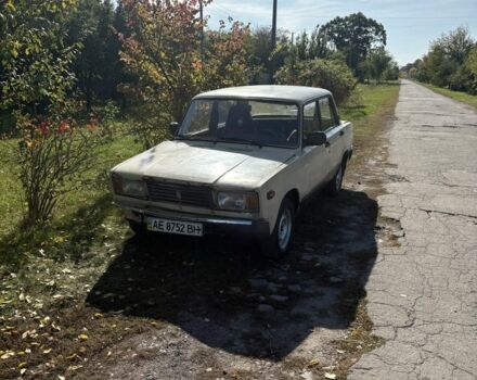 Желтый ВАЗ 2107, объемом двигателя 1.5 л и пробегом 100 тыс. км за 469 $, фото 1 на Automoto.ua