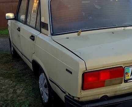 ВАЗ 2107 1996 в Днепре (Днепропетровске) на Automoto.ua Желтый ВАЗ 2107, объемом двигателя 1.5 л и пробегом 0 тыс. км за 620 $, фото 1 на Automoto.ua