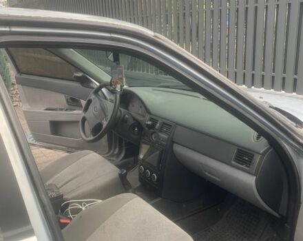 ВАЗ 2107 2007 у Кременчуге на Automoto.ua Сірий ВАЗ 2107, об'ємом двигуна 1.6 л та пробігом 250 тис. км за 2500 $, фото 2 на Automoto.ua