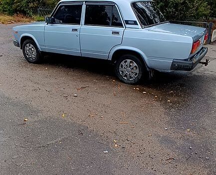 Сірий ВАЗ 2107, об'ємом двигуна 1.6 л та пробігом 150 тис. км за 1650 $, фото 3 на Automoto.ua