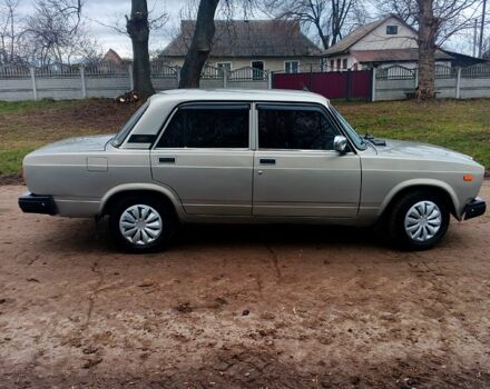 Серый ВАЗ 2107, объемом двигателя 1.5 л и пробегом 160 тыс. км за 1500 $, фото 3 на Automoto.ua