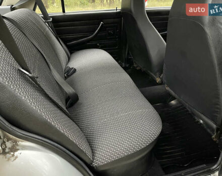 Серый ВАЗ 2107, объемом двигателя 1.6 л и пробегом 9 тыс. км за 3750 $, фото 69 на Automoto.ua