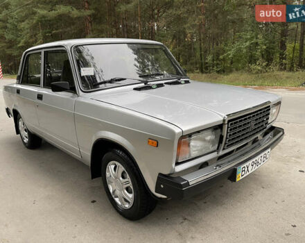 Серый ВАЗ 2107, объемом двигателя 1.6 л и пробегом 9 тыс. км за 3750 $, фото 4 на Automoto.ua