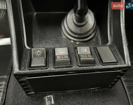 Серый ВАЗ 2107, объемом двигателя 1.6 л и пробегом 9 тыс. км за 3750 $, фото 82 на Automoto.ua