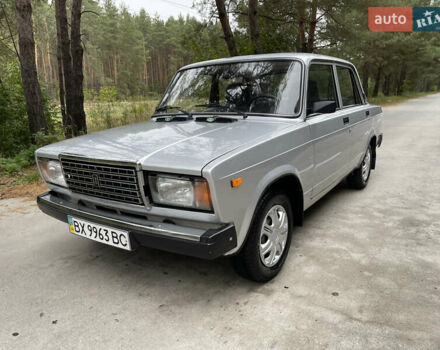 Серый ВАЗ 2107, объемом двигателя 1.6 л и пробегом 9 тыс. км за 3750 $, фото 1 на Automoto.ua