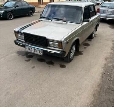 Серый ВАЗ 2107, объемом двигателя 1.2 л и пробегом 98 тыс. км за 478 $, фото 1 на Automoto.ua