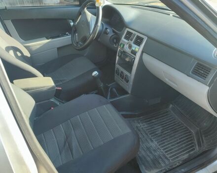 ВАЗ 2107 2011 у Сумах на Automoto.ua Сірий ВАЗ 2107, об'ємом двигуна 1.6 л та пробігом 295 тис. км за 1998 $, фото 7 на Automoto.ua