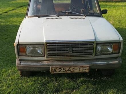 ВАЗ 2107 1990 у Чорткові на Automoto.ua Сірий ВАЗ 2107, об'ємом двигуна 0 л та пробігом 3 тис. км за 350 $, фото 1 на Automoto.ua