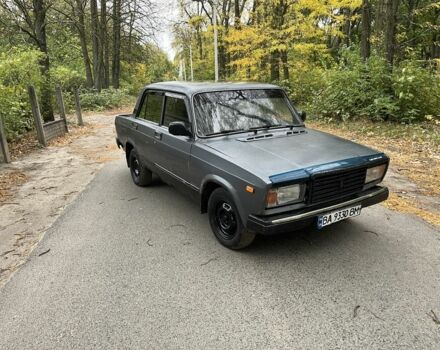 Серый ВАЗ 2107, объемом двигателя 1.6 л и пробегом 200 тыс. км за 600 $, фото 1 на Automoto.ua