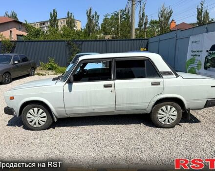 Серый ВАЗ 2107, объемом двигателя 1.5 л и пробегом 200 тыс. км за 350 $, фото 1 на Automoto.ua