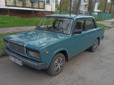 Серый ВАЗ 2107, объемом двигателя 1.5 л и пробегом 171 тыс. км за 1700 $, фото 1 на Automoto.ua