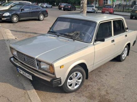 Серый ВАЗ 2107, объемом двигателя 1.5 л и пробегом 93 тыс. км за 2100 $, фото 1 на Automoto.ua