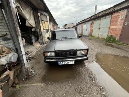 ВАЗ 2107 2007 у Києві на Automoto.ua Сірий ВАЗ 2107, об'ємом двигуна 1.6 л та пробігом 80 тис. км за 2050 $, фото 1 на Automoto.ua