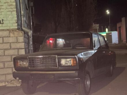 Серый ВАЗ 2107, объемом двигателя 1.5 л и пробегом 700 тыс. км за 750 $, фото 1 на Automoto.ua