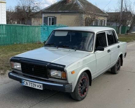 Серый ВАЗ 2107, объемом двигателя 1.45 л и пробегом 150 тыс. км за 1150 $, фото 1 на Automoto.ua