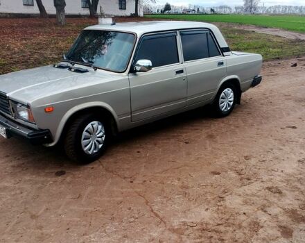 Серый ВАЗ 2107, объемом двигателя 1.5 л и пробегом 160 тыс. км за 1500 $, фото 1 на Automoto.ua