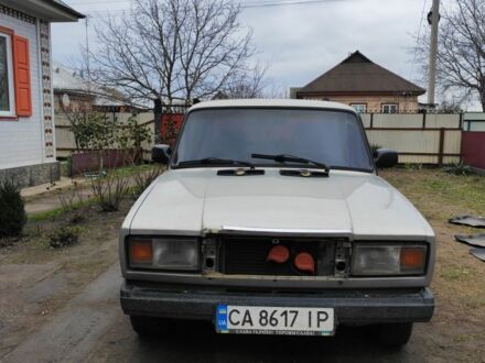 ВАЗ 2107 2007 у Черкасах на Automoto.ua Сірий ВАЗ 2107, об'ємом двигуна 1.5 л та пробігом 42 тис. км за 1300 $, фото 1 на Automoto.ua