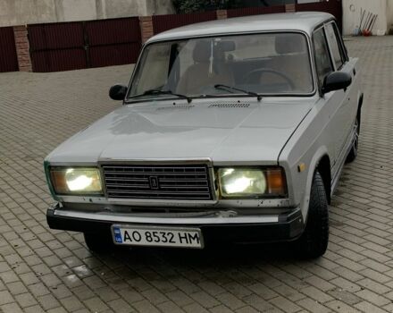 Серый ВАЗ 2107, объемом двигателя 1.6 л и пробегом 420 тыс. км за 1200 $, фото 1 на Automoto.ua